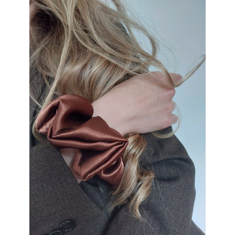 modnenakupy.sk Saténová gumička scrunchie BROWNIE MAXI 35802531