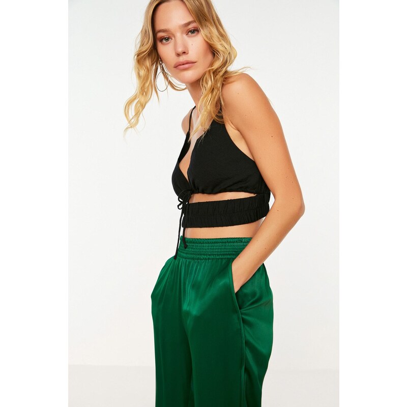 Trendyol Crop Top - Čierna - Jednofarebná 50615847