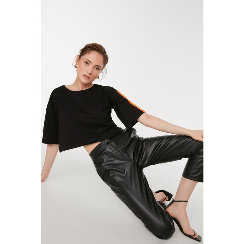 Dámske nohavice Trendyol Faux Leather 28565950