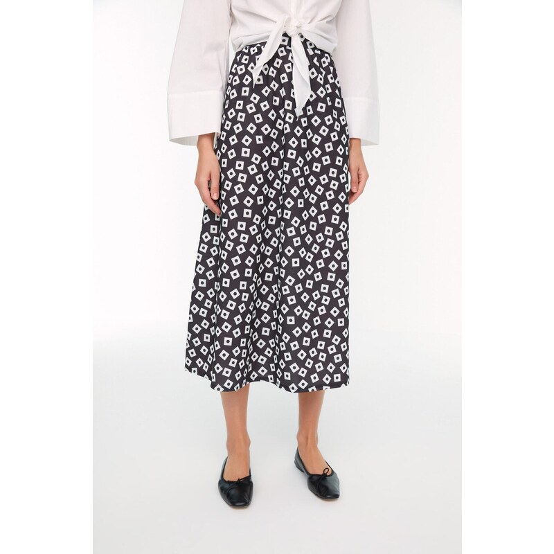 Trendyol Black and White Patterned Knitted Scuba Crepe Skirt