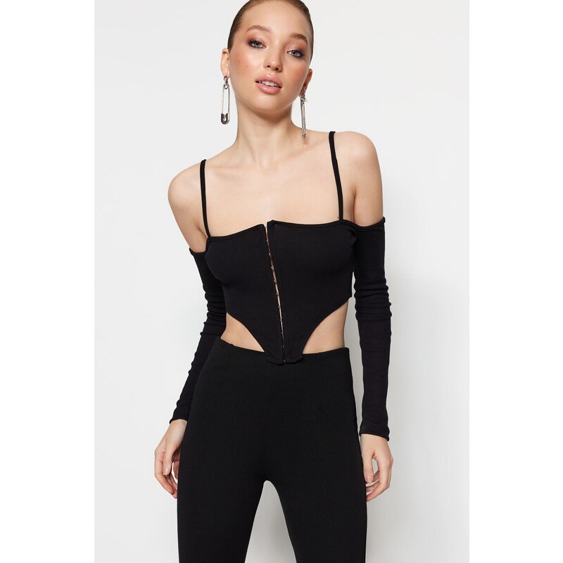 Čierny pletený crop top od Trendyol 50551779