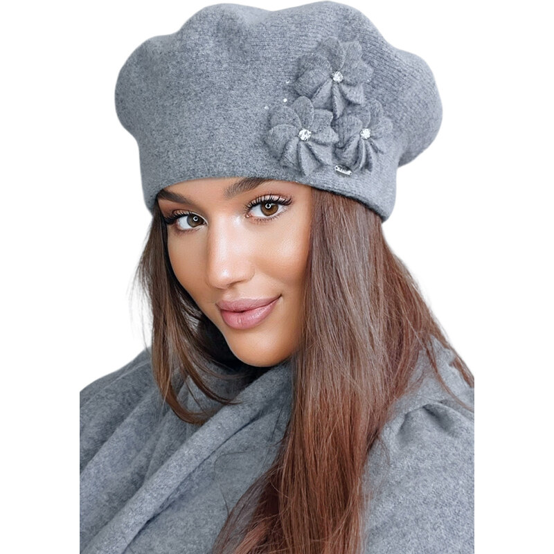 Kamea Tmavošedá luxusná elegantná dámska baretka na zimu s kvetmi 37861684