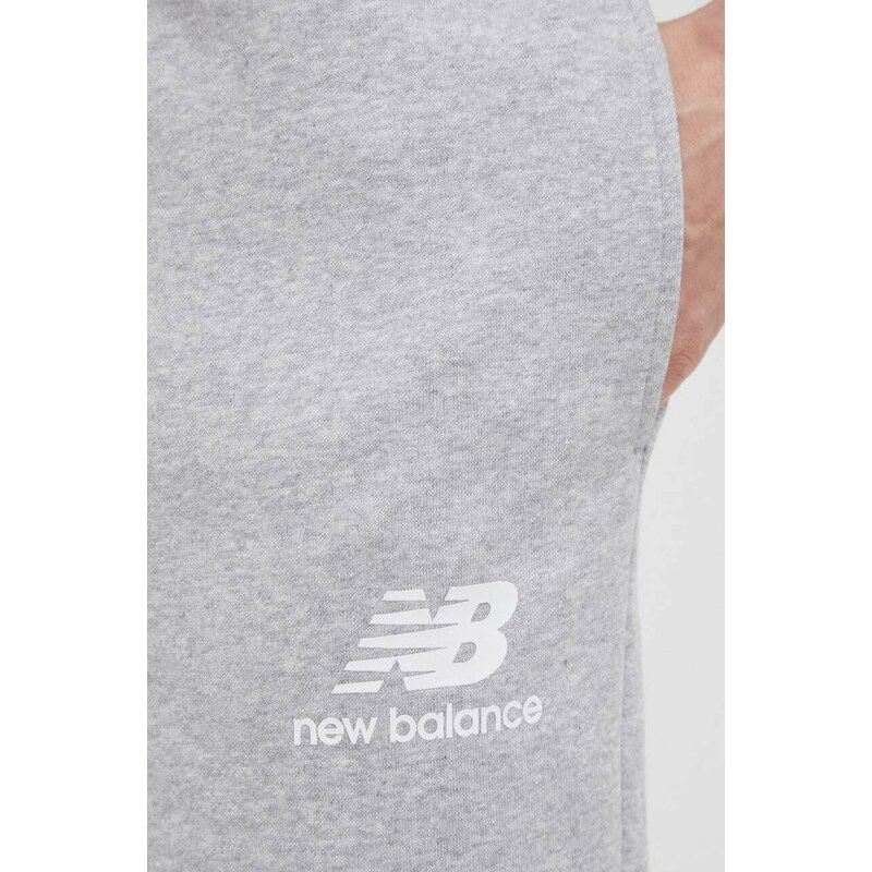Tepláky New Balance MP31539AG-9AG, šedá farba, s potlačou