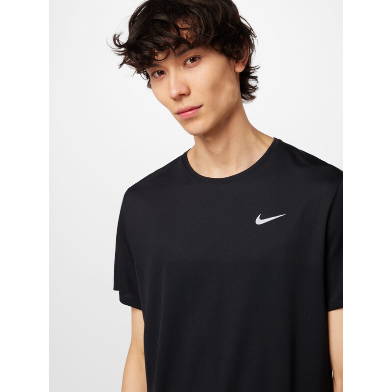 NIKE Funkčné tričko 'Miler' čierna / biela