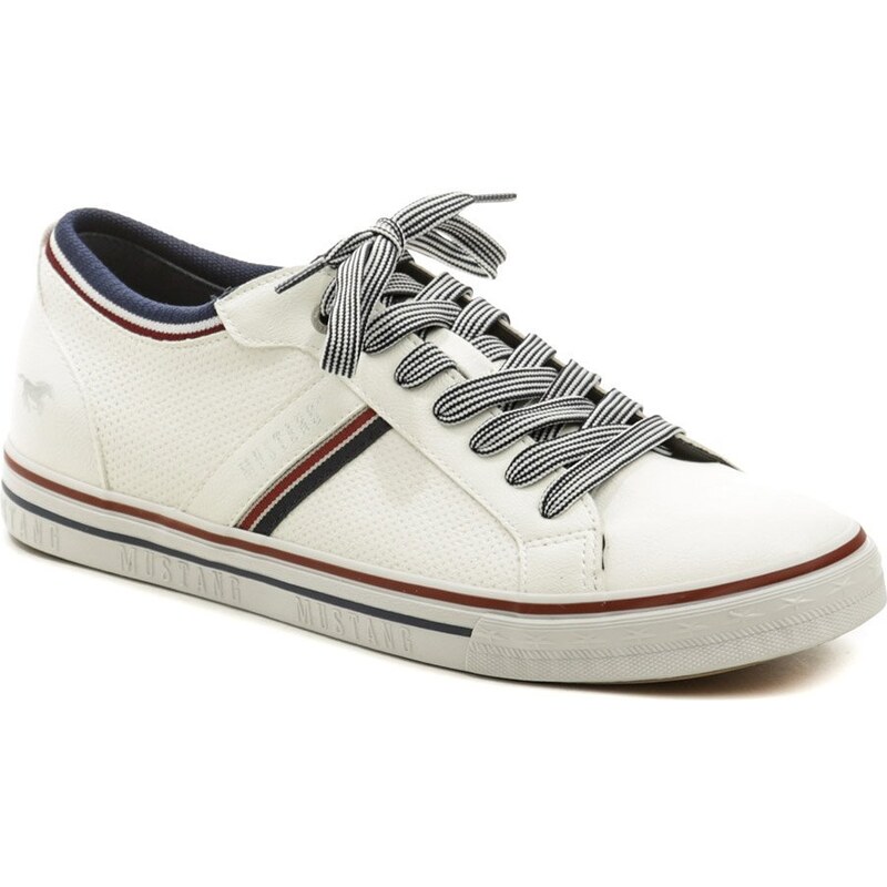 Mustang 4147-309-1 biele pánske poltopánky 40627827