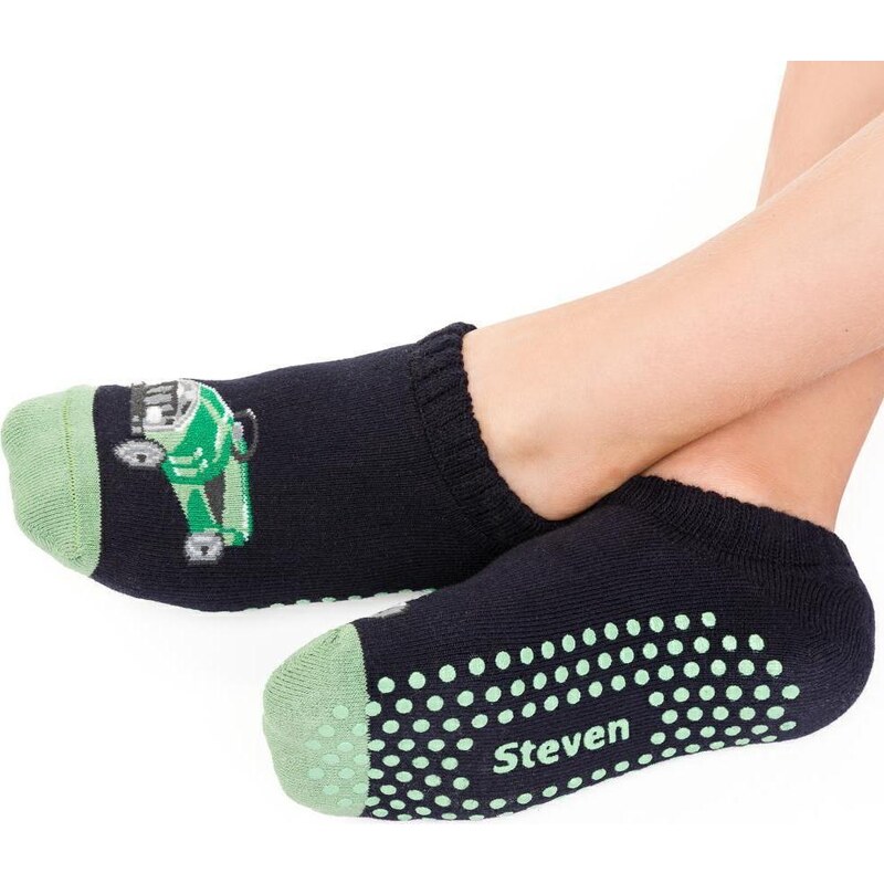 STEVEN Čierno-zelené chlapčenské ponožky Auto, protišmyk Art.134 XF053 41701615