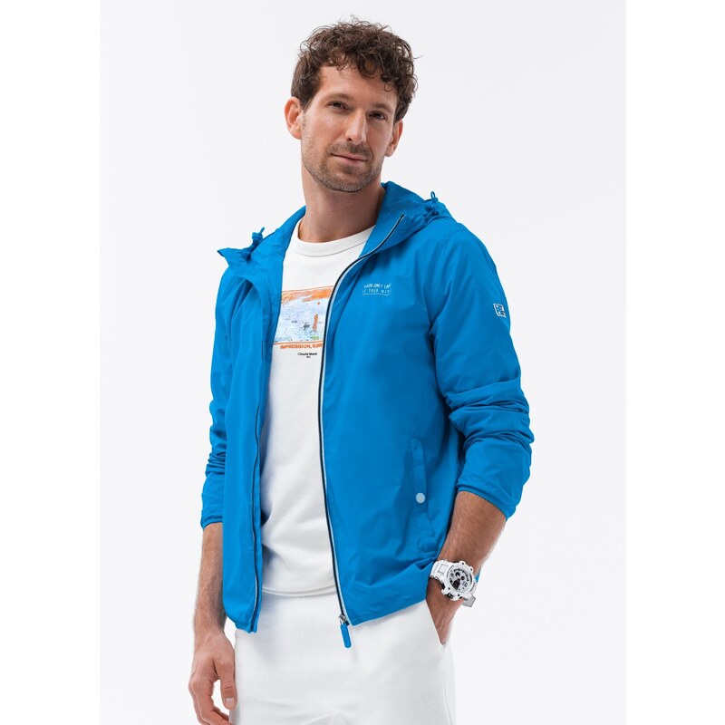 Ombre Clothing Pánska vetrovka s kapucňou a kontrastnými detailmi - modrá V1 OM-JANP-0110