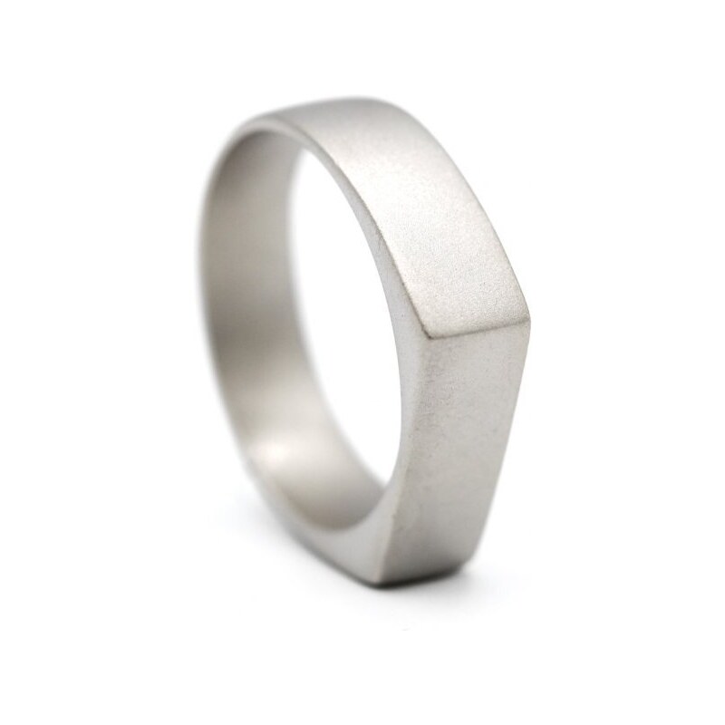 OLIVIE Pánsky strieborný prsteň SIMPLE 7456