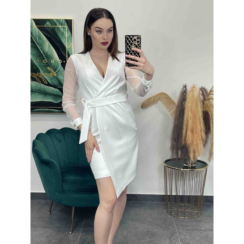 PrestigeShop Krátke elegantné šaty s presvitnými rukávmi - biele