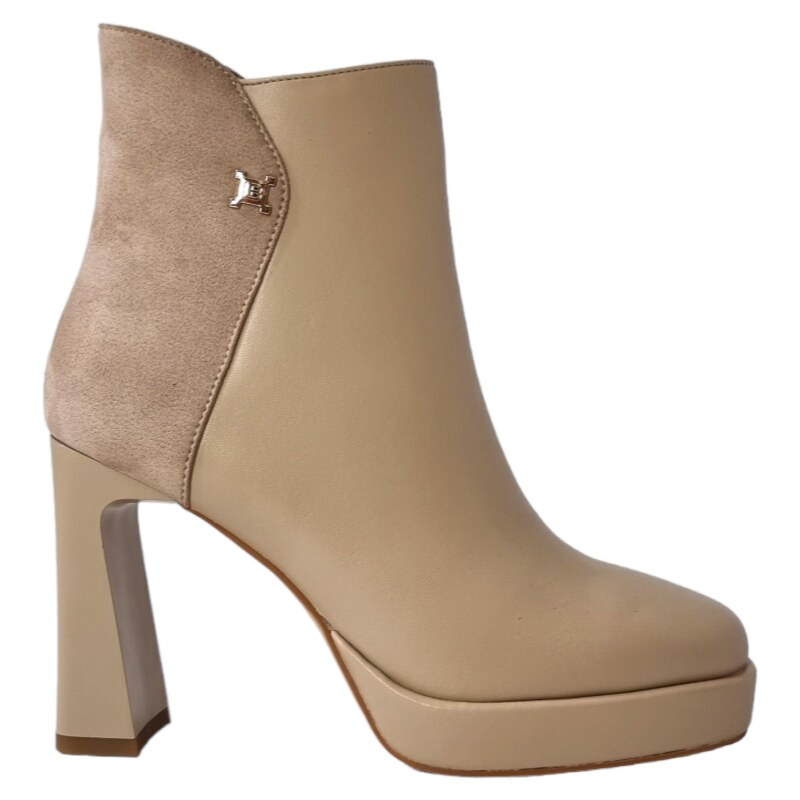 Členkové čižmy Laura Biagiotti Kid Walnut 57204190