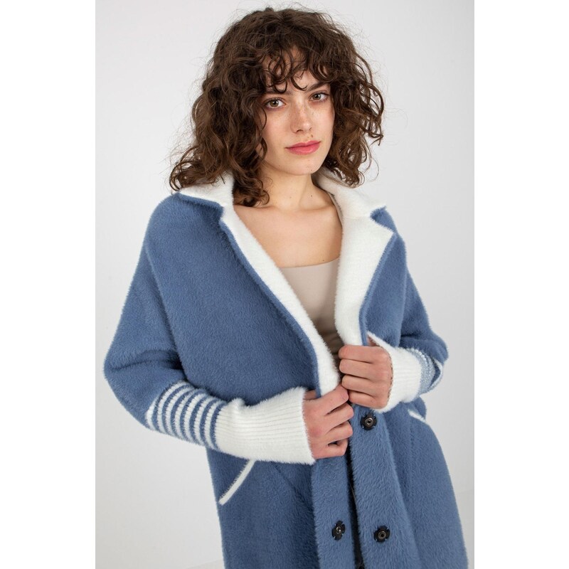 MladaModa Dvojfarebný alpaka kabát model 200195 s netopierími rukávmi farba kráľovská modrá