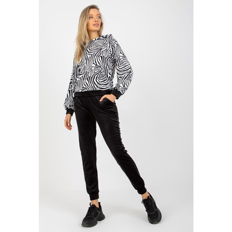 MladaModa Velúrová tepláková súprava s motívom zebry model 41001 biela 46490697