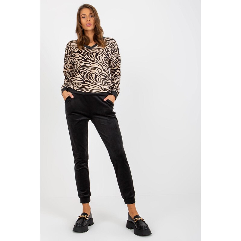 MladaModa Velúrová tepláková súprava s motívom zebry model 14111 46490691