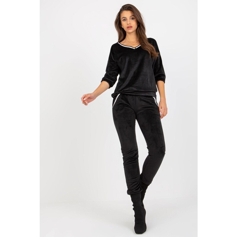 MladaModa Velúrová tepláková súprava s trojštvrťovým rukávom model 46490764