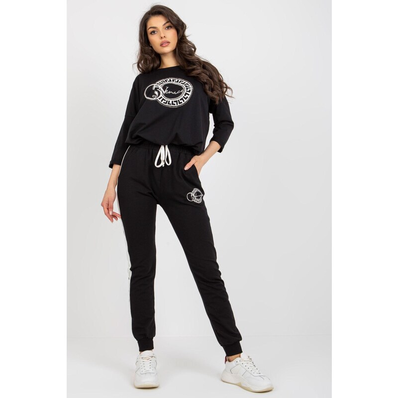 MladaModa Tepláková súprava s aplikáciou model 71937 čierna 46490782