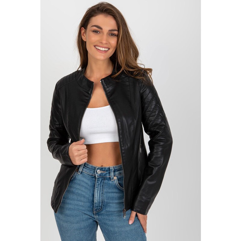 MladaModa Koženková bunda s vreckami model 01181 čierna 65627009