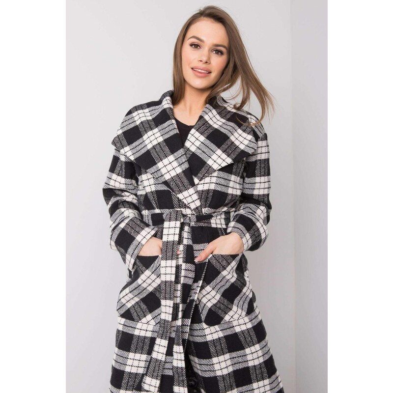 MladaModa Dlhý károvaný kabát Yasmin s opaskom čierny+biely 62861769