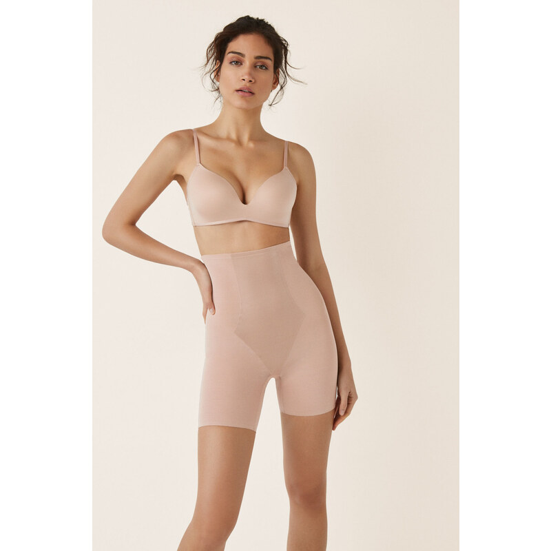 womensecret Tvarujúce šortky telovej farby s tylom 45857971