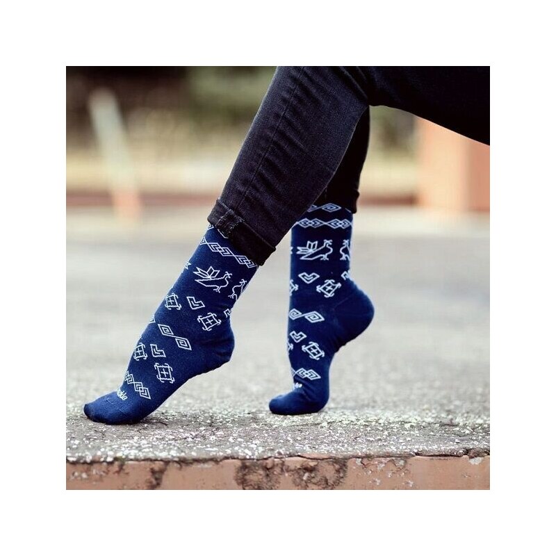 Fusakle Čičmany dámske dizajnové ponožky