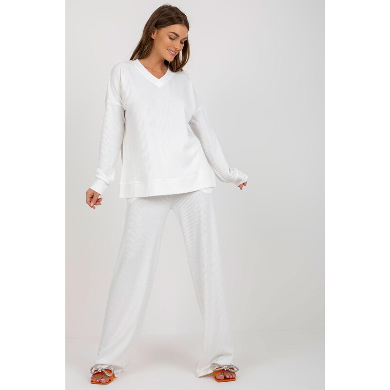 MladaModa Tenká súprava z vrúbkovaného materiálu model 30158 farba 49210486