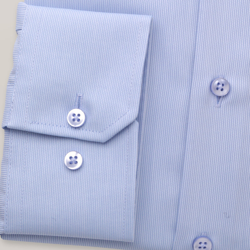 Willsoor Elegantná pánska košeľa slim fit v modrej farbe s decentným prúžkovaným motívom 15708