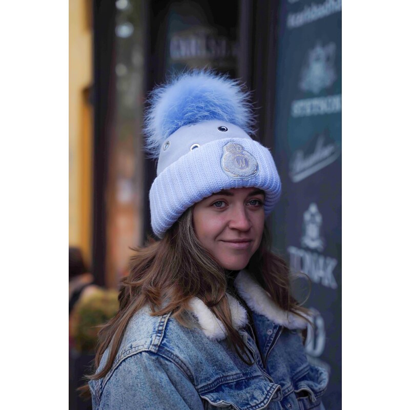 Willi - Hats Heaven Dámska modrá zimná vlnená čiapka s brmbolcom - Refisan