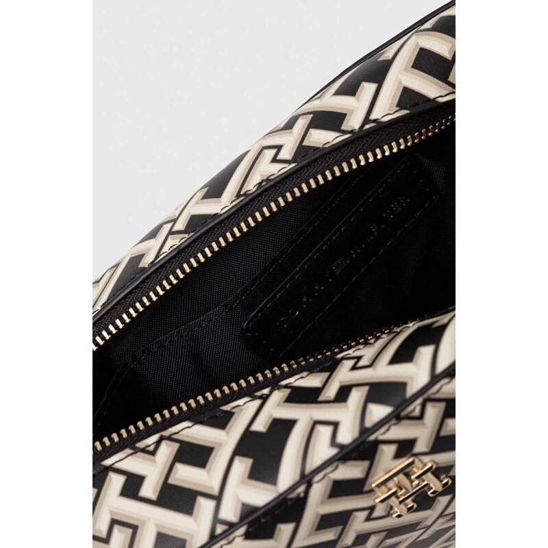 Kozmetická taška Tommy Hilfiger čierna farba,AW0AW15745