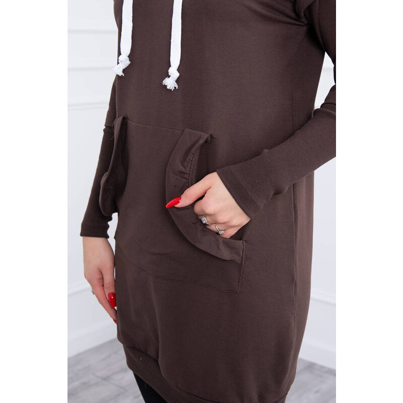 K-Fashion Šaty s ozdobnými volánikmi a kapucňou v hnedej farbe 49759439