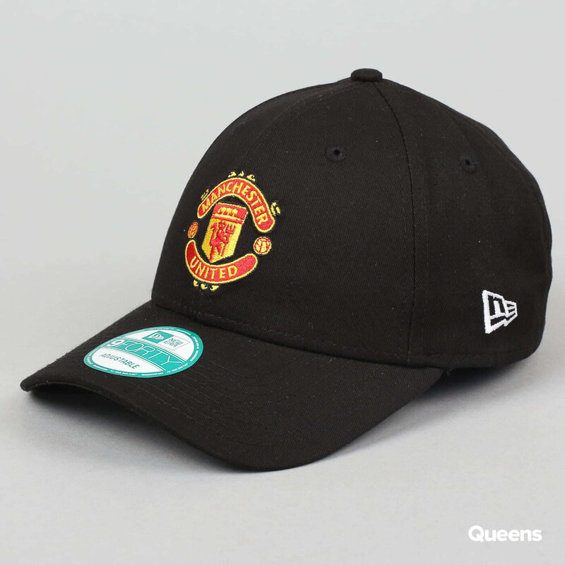 Čiapka New Era Basic Manchester United Black Universal 53266544