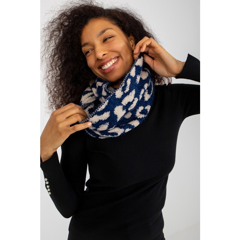 MladaModa Hrejivý dámsky komín so vzorom pantera model 3144 farba 47169086