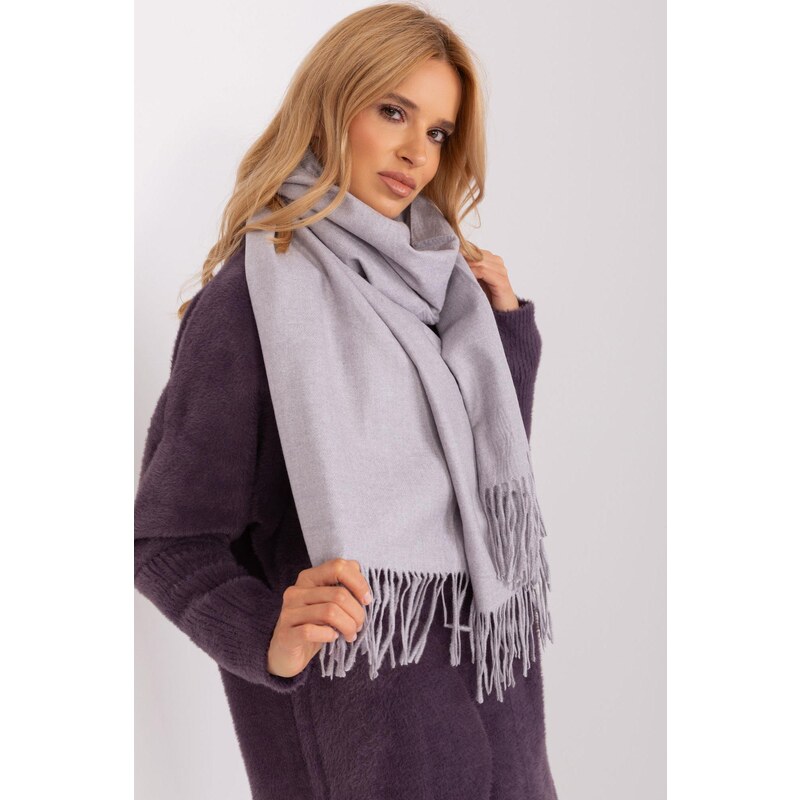 MladaModa Hrejivý dámsky šál so strapcami model 18562 farba lila 47485331
