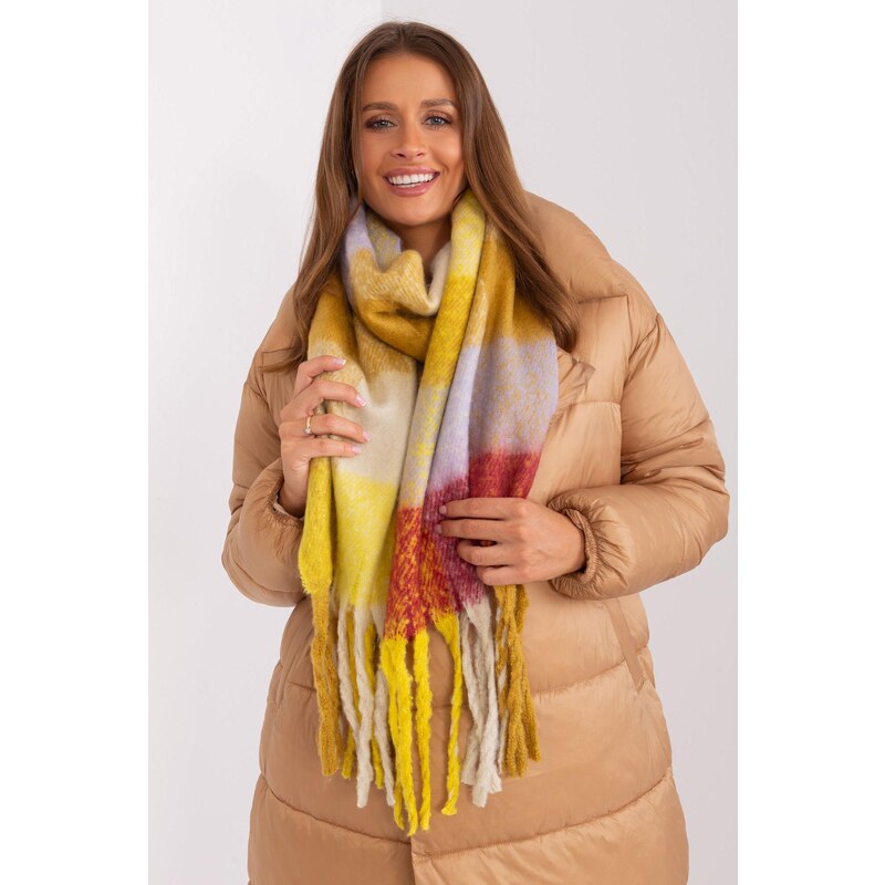 MladaModa Károvaný dámsky šál so strapcami model 50132 horčicový 47485362