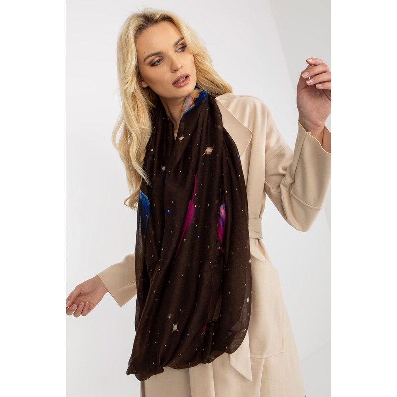 MladaModa Viskózová komínová šatka so vzorom vesmíru model 0632 hnedá 47485394