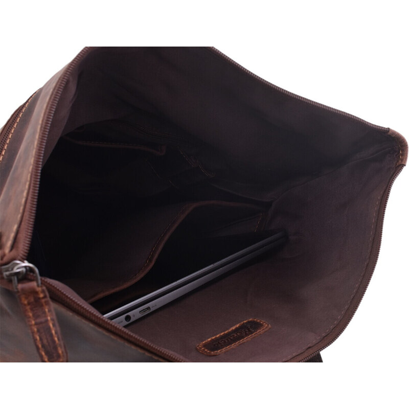 MERCUCIO - kožený batoh - elegancia na ramenách prinášajúca štýl v hrejivej bordovej harmónii