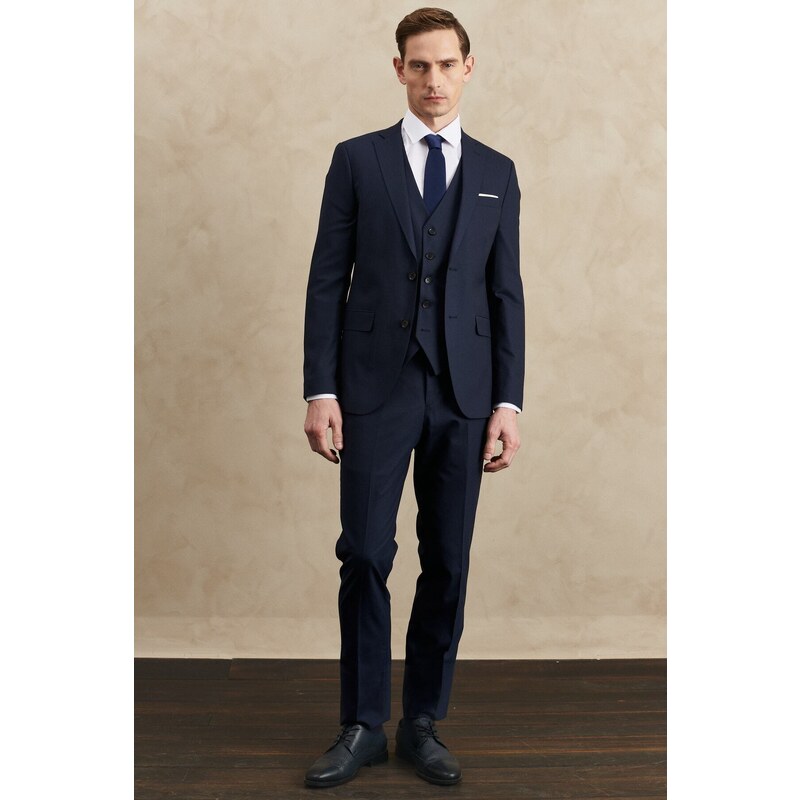 ALTINYILDIZ CLASSICS Men's Navy Blue Slim Fit Slim Fit Monocollar Nano Suit With Vest, Wool and Water and Stain Repellent.