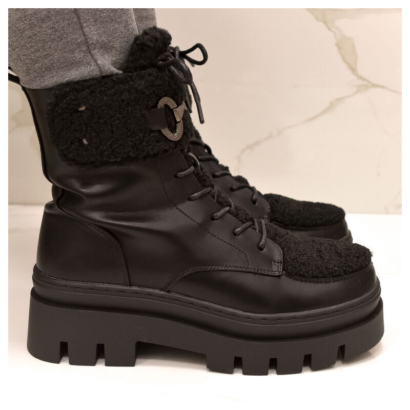 SS Dámske čierne krátke čižmy TEVOLIA 48010746