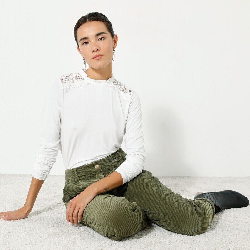 Tričko s čipkou a volánmi biela 052 Blancheporte 48078320