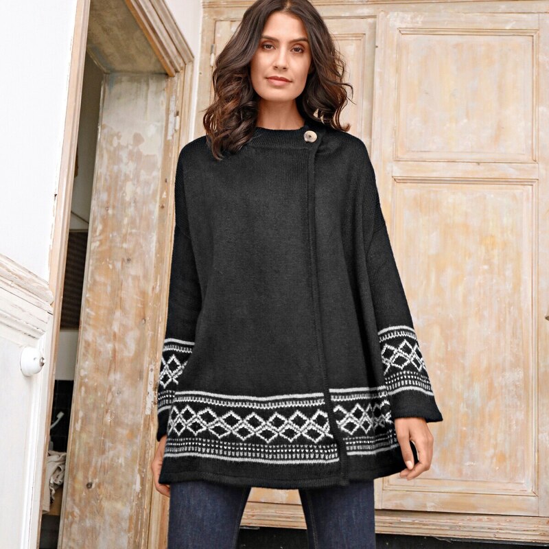 Rozšírený sveter s etno vzorom a stojačikom na gombík čierna 036 48115078