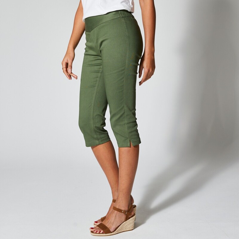 Strečové 3/4 nohavice s efektom plochého brucha khaki 040 Blancheporte 48125367