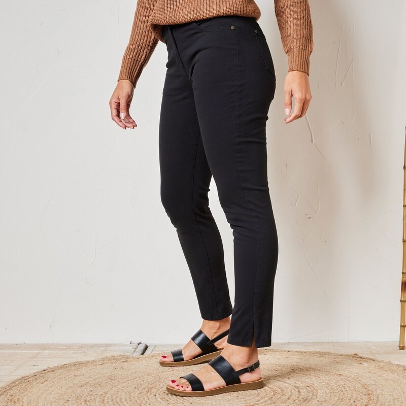 7/8 úzke strečové nohavice čierna 040 Blancheporte 48126312