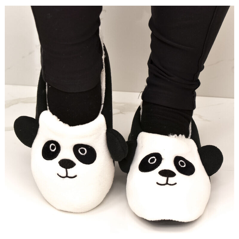 AURA.VIA Detské čierne ponožkové papuče PIXXAR 30-35 48151541