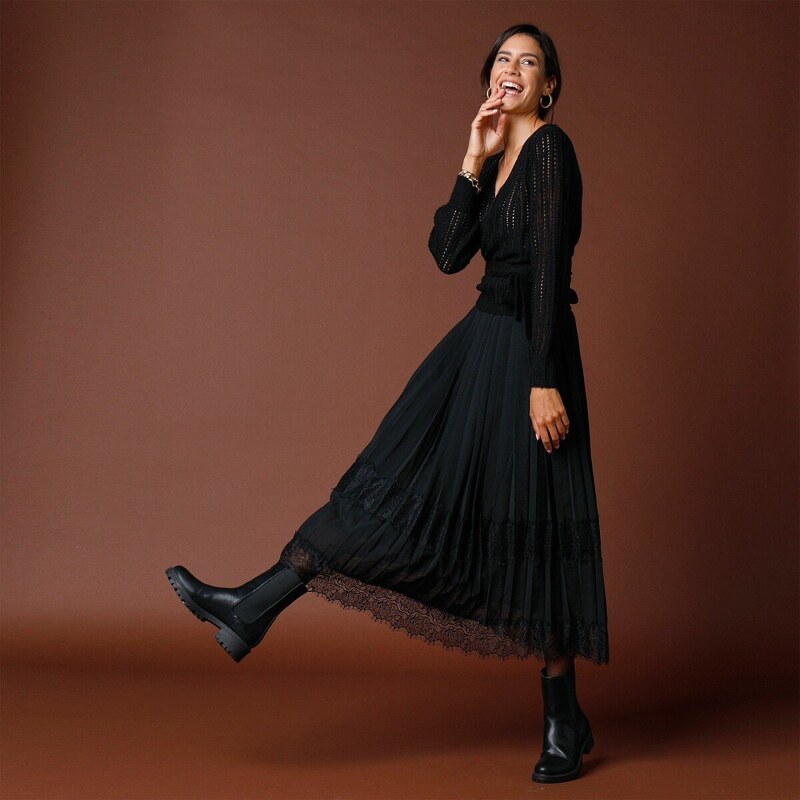 Blancheporte Polodlhá plisovaná sukňa s čipkovaným lemom 036