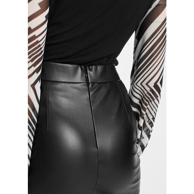 bonprix Ceruzková sukňa s vrstvením, farba čierna, rozm. 44