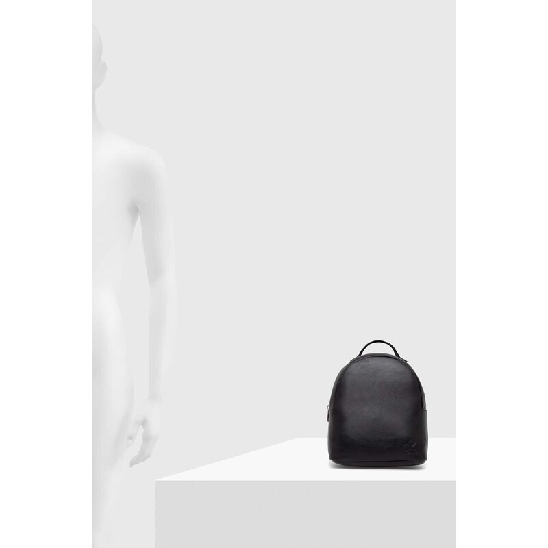 Ruksak Calvin Klein Jeans dámsky, čierna farba, malý, jednofarebný, K60K611942