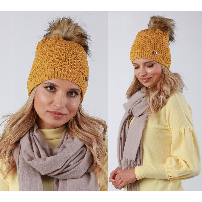 Fashionweek Dámska zimná čiapka s brmbolcom ZIZI34 / V14 48750934