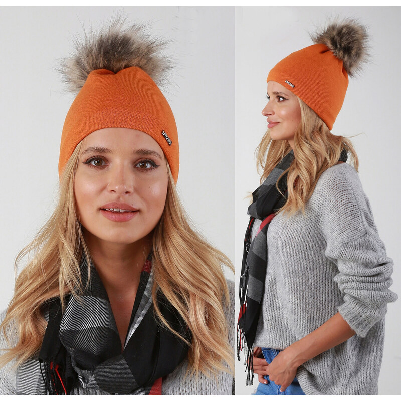 Fashionweek Dámska zimná čiapka s brmbolcom ZIZI39 / P14 48750979