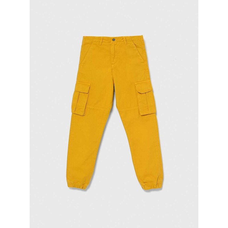 Detské bavlnené nohavice Guess žltá farba, jednofarebné