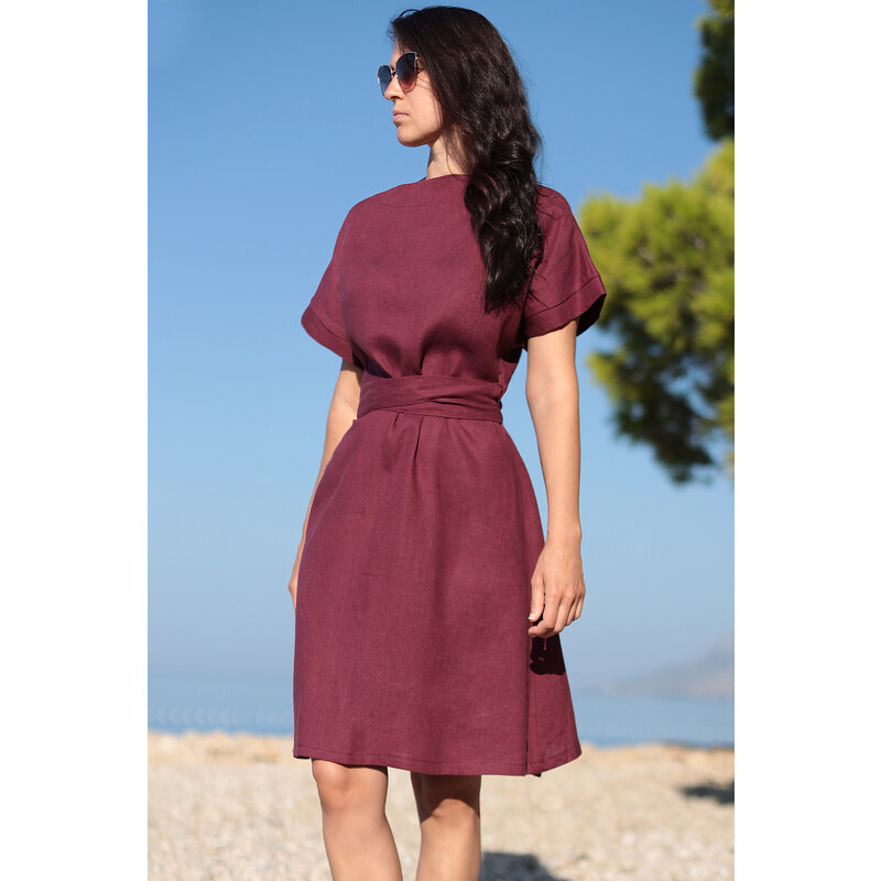 Lotika Krátke autorské šaty zo 100% lanu 60733951