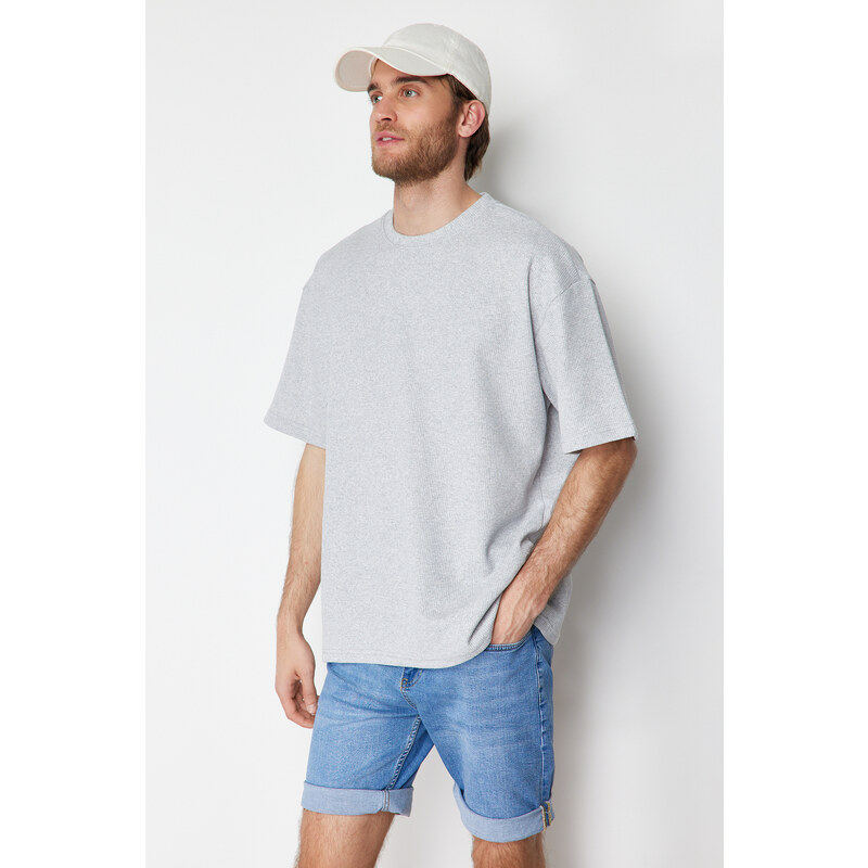 Trendyol Basic Gray Oversize/Wide Cut Short Sleeve Textured Soild 50501394