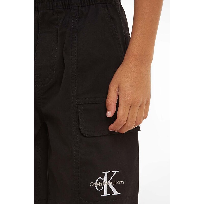 Detské krátke nohavice Calvin Klein Jeans čierna farba